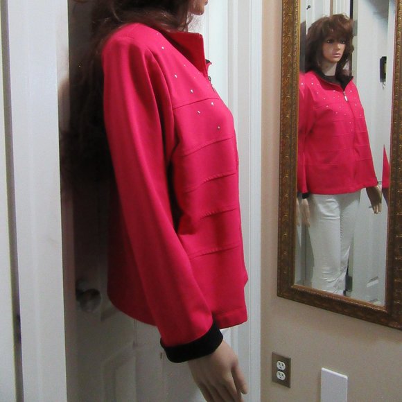 Ladies Medium Petite - Alia- Zip Up- As is 5 for $20.00 - Picture 8 of 10